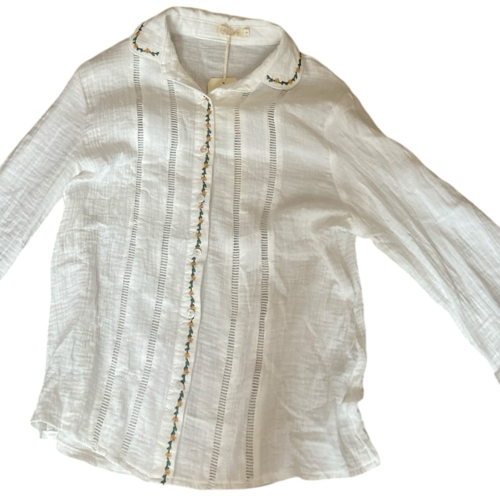 LILI & LALA NWT WHITE FLORAL EMBROIDERED BUTTON- DOWN LONG- SLEEVED SHIRT-Small